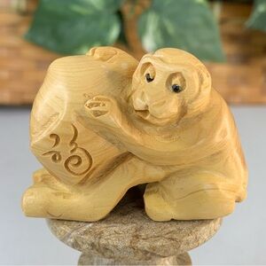 Vintage Boxwood Monkey Netsuke Animal Hand Carved Wood Figurine Carving 2.1"